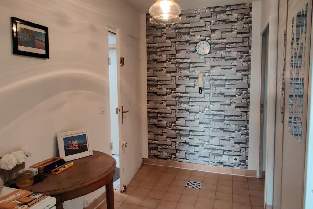 2 Bedroom Flat With Terrasse & Car-Park Nice Ouest Luaran gambar